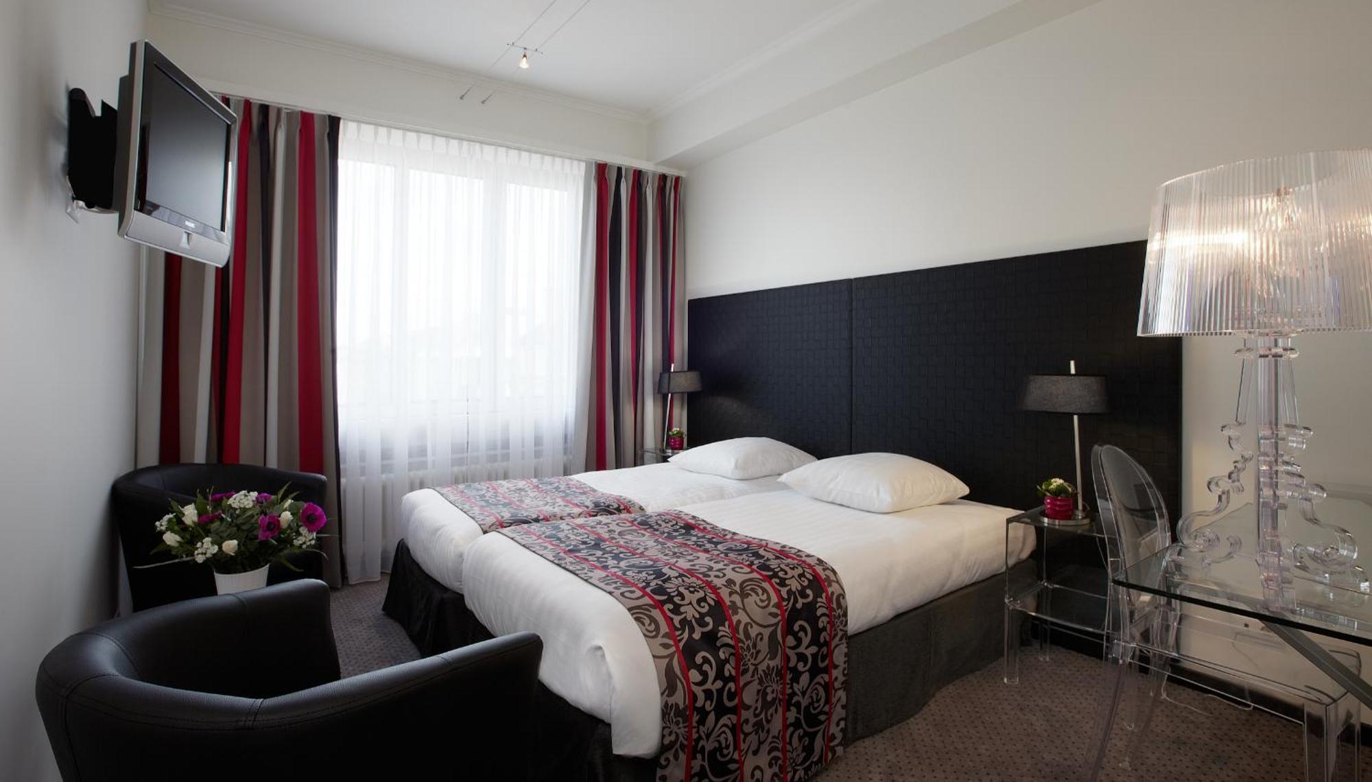 Hotel Suisse Ginevra Esterno foto